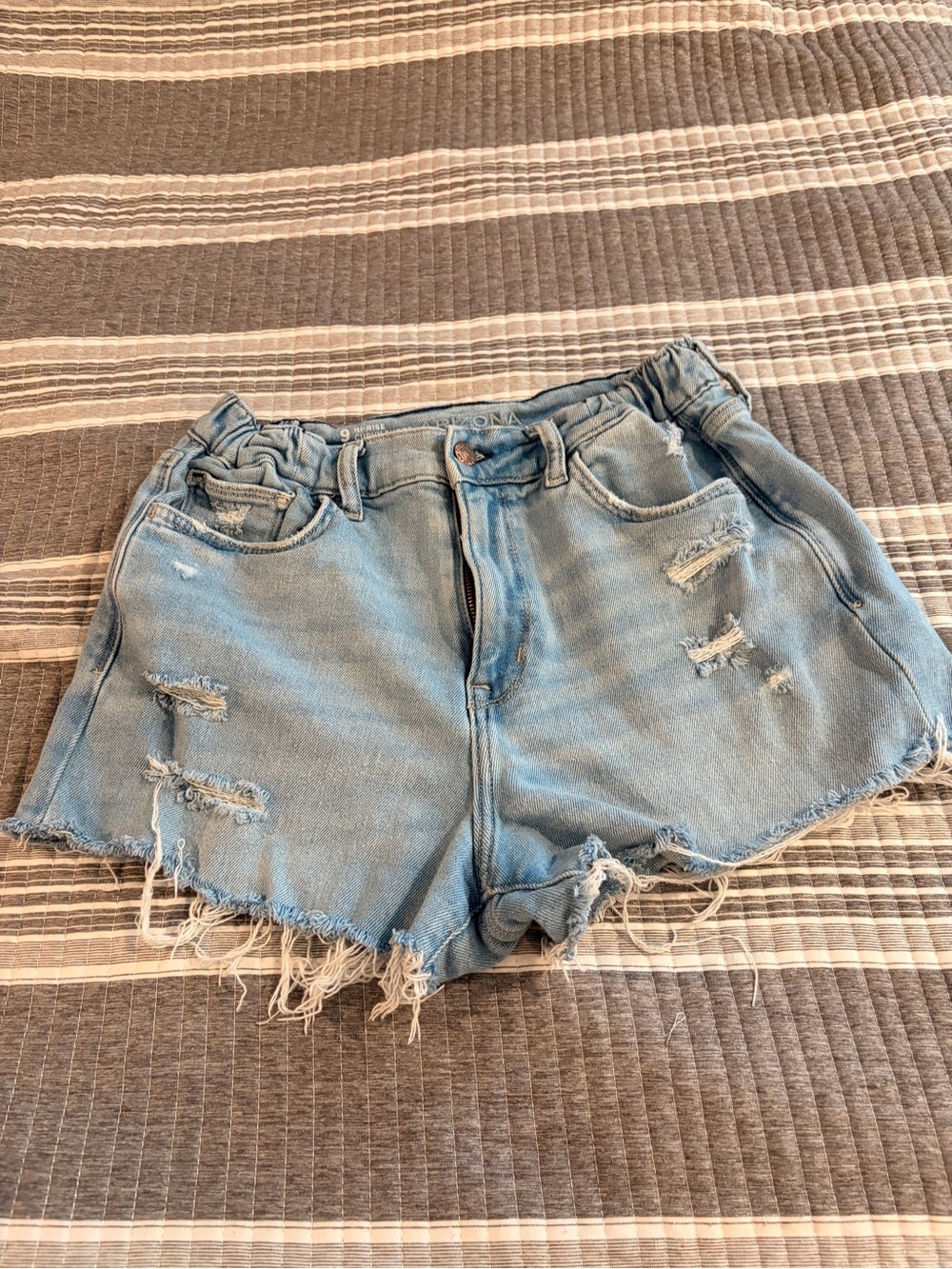 NWOT Arizona Junior’s 9 High-Rise Distressed Light Blue Denim Shorts